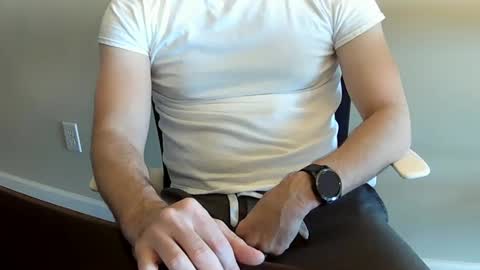 fithubby80 online show from January 14, 5:43 pm