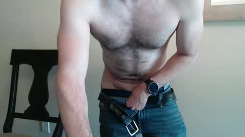 fithubby80 online show from March 19, 10:47 pm