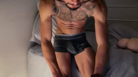 fitjacques online show from June 13, 3:17 am