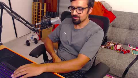 fizz6572 online show from October 18, 7:18 pm