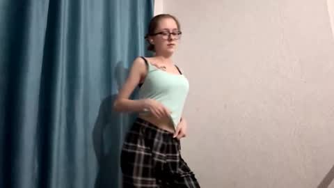 Emma online show from March 14, 6:45 pm