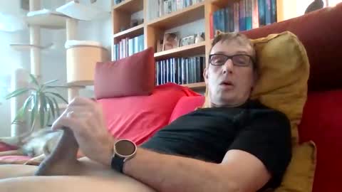 Ralf online show from October 31, 7:31 am