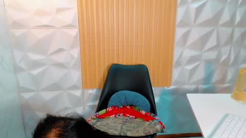 ASHLY online show from February 2, 9:18 am