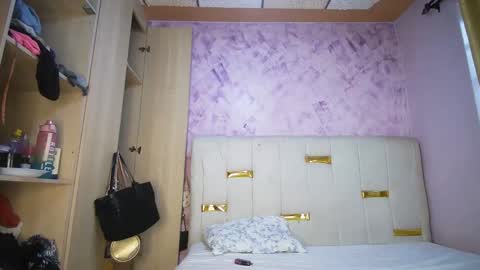 Mimi online show from March 17, 11:04 am