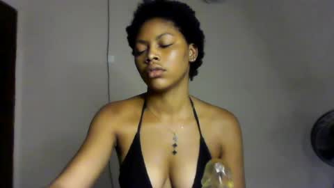 flirty_xxbonny online show from July 31, 8:15 am