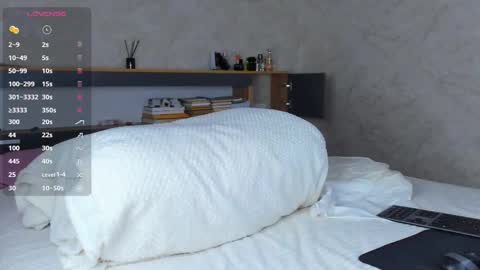 Emely  online show from February 10, 3:09 am