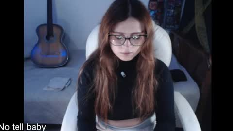 flor3citarockera online show from June 16, 1:37 pm