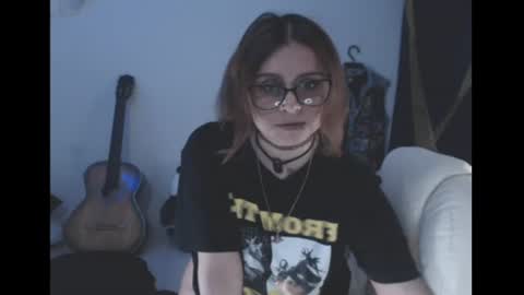 flor3citarockera online show from June 10, 5:56 pm