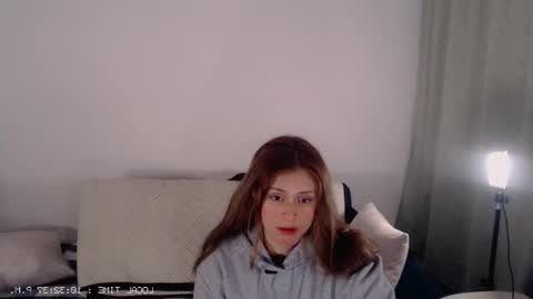 flor3citarockera online show from November 17, 3:31 am