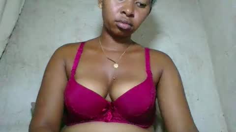 florencia011 online show from May 11, 5:43 pm