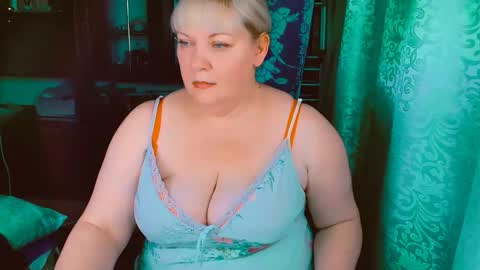 FlowerAhButterf online show from October 26, 2:01 am