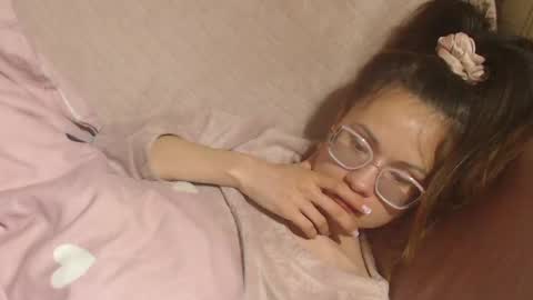 say meow and send tip  online show from April 23, 5:47 pm