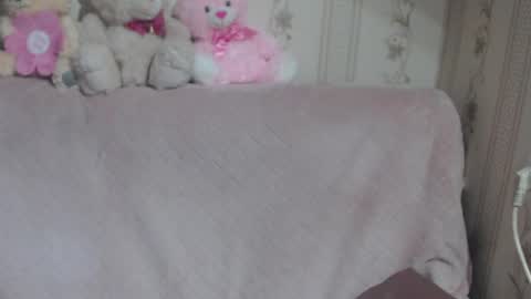 say meow and send tip  online show from April 13, 3:49 pm