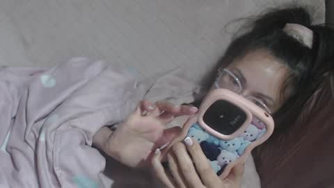 say meow and send tip  online show from April 24, 6:43 pm