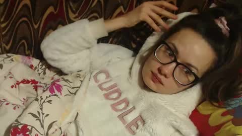 Snapshot of flowercandydoll13 chatting on March 1, 11:47 pm say meow and send tip online show from March 1, 11:47 pm