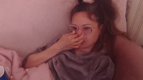 say meow and send tip  online show from April 30, 7:13 am