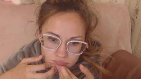say meow and send tip  online show from July 13, 1:58 pm
