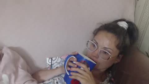 say meow and send tip  online show from June 16, 8:46 pm