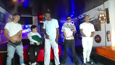 flyckers online show from June 27, 12:22 pm