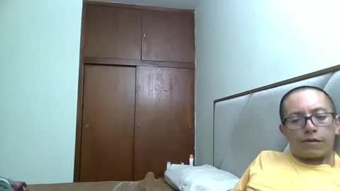 Snapshot of fonzi_flores chatting on October 5, 1:08 pm fonzi_flores online show from October 5, 1:08 pm