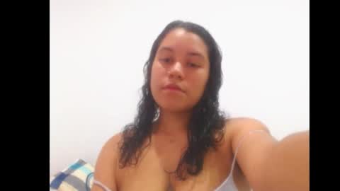 Snapshot of forbidden_games__ chatting on February 9, 5:33 pm emely and felix online show from February 9, 5:33 pm