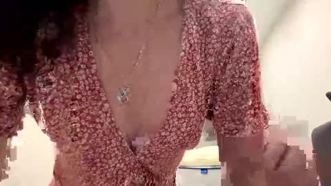 Snapshot of forbiddennvelvet chatting on October 30, 8:53 pm forbiddennvelvet online show from October 30, 8:53 pm