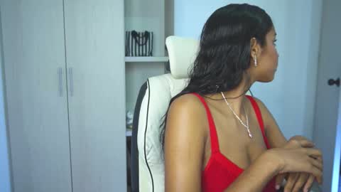 Snapshot of forever_y0ung chatting on October 23, 12:23 am Megan Prada Follow me on Onlyfans online show from October 23, 12:23 am