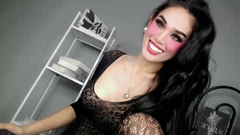 KHATRINA STACIE MARIE online show from June 17, 10:53 am