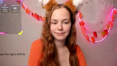 Snapshot of fox_lisaaa chatting on October 15, 8:09 pm Lisa online show from October 15, 8:09 pm
