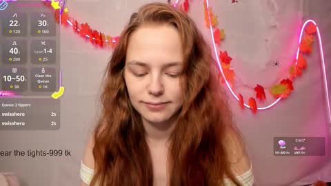 Snapshot of fox_lisaaa chatting on October 16, 8:18 pm Lisa online show from October 16, 8:18 pm