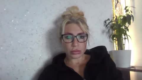 fox_red_lady7 online show from October 20, 9:58 am