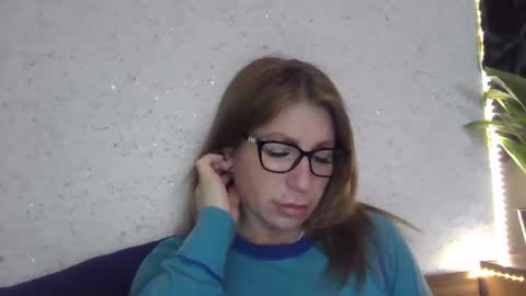 fox_red_lady7 online show from February 8, 11:44 am