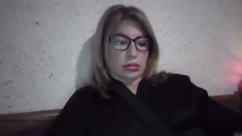 fox_red_lady7 online show from February 14, 5:59 pm