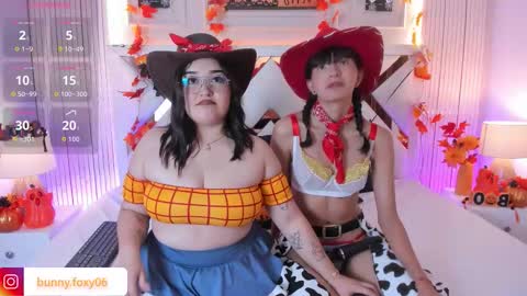 FOXY AND BUNNY online show from October 18, 12:48 am