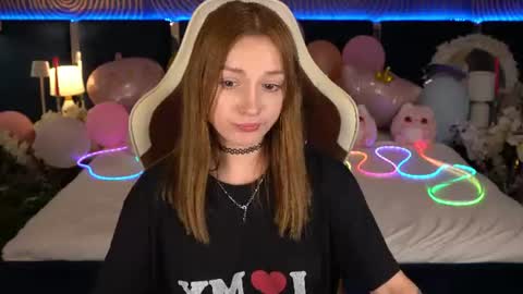 Maya online show from July 12, 4:43 pm