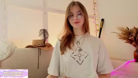foxysecret_ online show from August 1, 7:15 pm