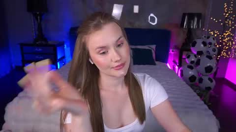 Kate online show from July 9, 3:38 pm