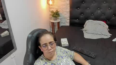          online show from June 6, 7:03 am