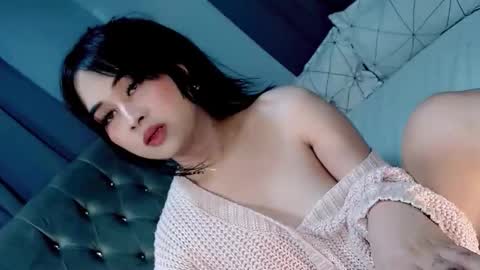 LOVE online show from April 30, 2:55 pm