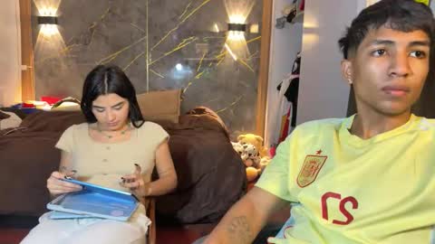 Snapshot of francheska_baby chatting on October 22, 7:00 am Dynamic roles online show from October 22, 7:00 am
