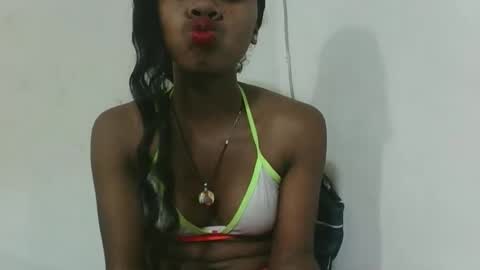 Snapshot of francinealdy chatting on October 12, 10:19 am francinealdy online show from October 12, 10:19 am