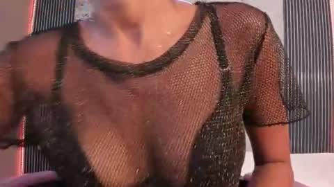Laura online show from July 3, 7:29 pm