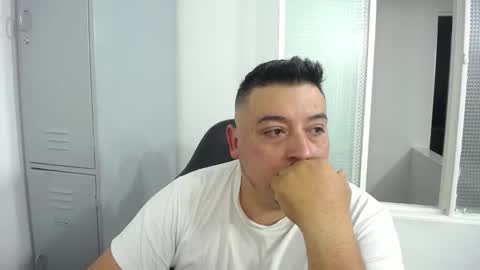 Juan online show from November 14, 10:00 pm