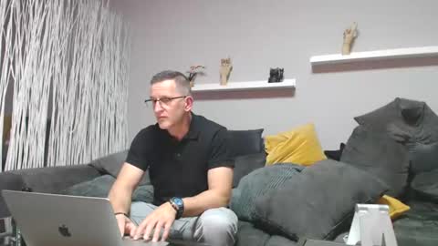 Frank online show from June 12, 8:19 pm