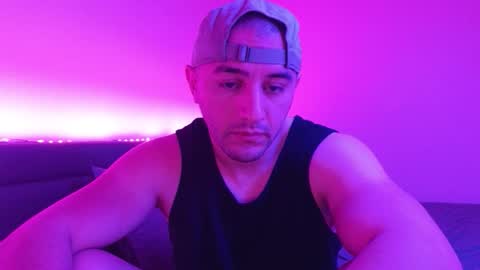 FRANKIETHE13TH online show from November 26, 9:06 am