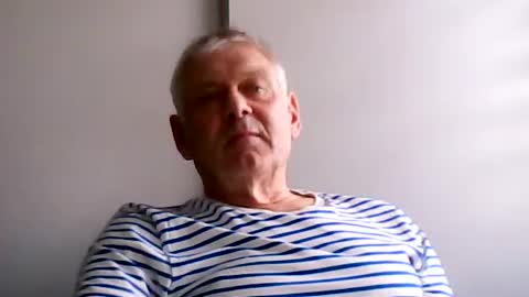 frannkboy61 online show from June 19, 6:36 pm