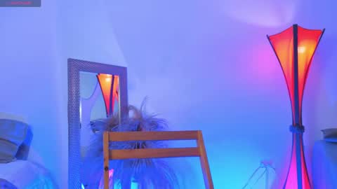 Fransheska online show from April 25, 11:34 am
