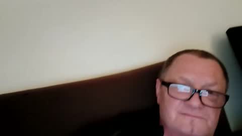 Wolfi online show from May 17, 6:44 am