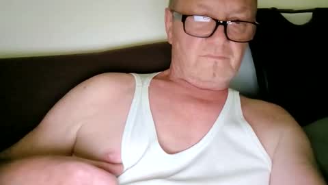 Wolfi online show from May 26, 11:38 am