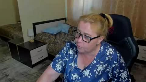 FrauMartha online show from June 23, 12:33 pm